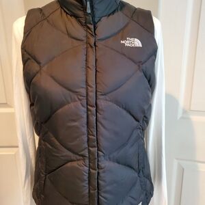 The North Face Women's 550-fill down vest Size S